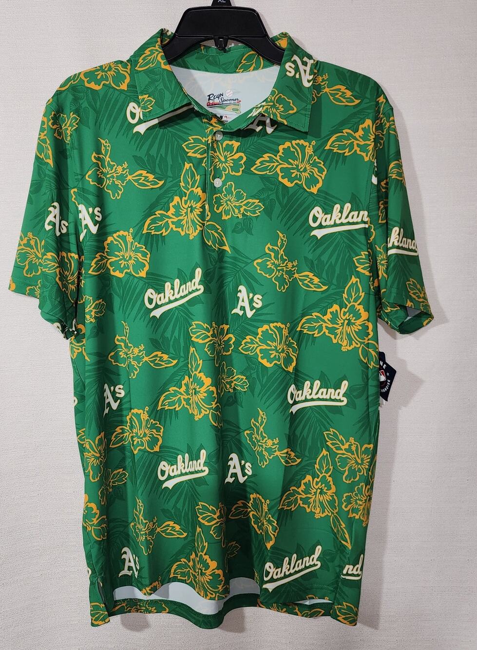 Oakland A's short sleeve polo size men Medium